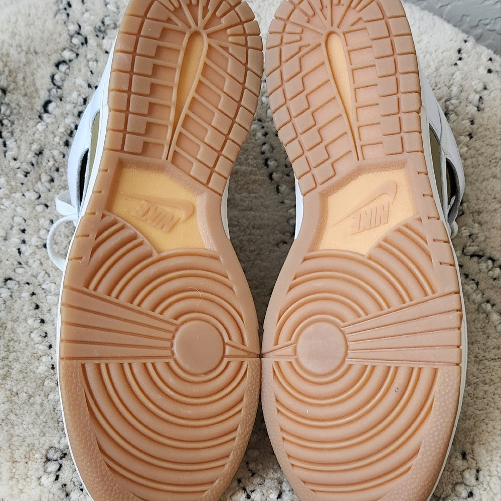 Custom Nikes - Picture 3 of 4